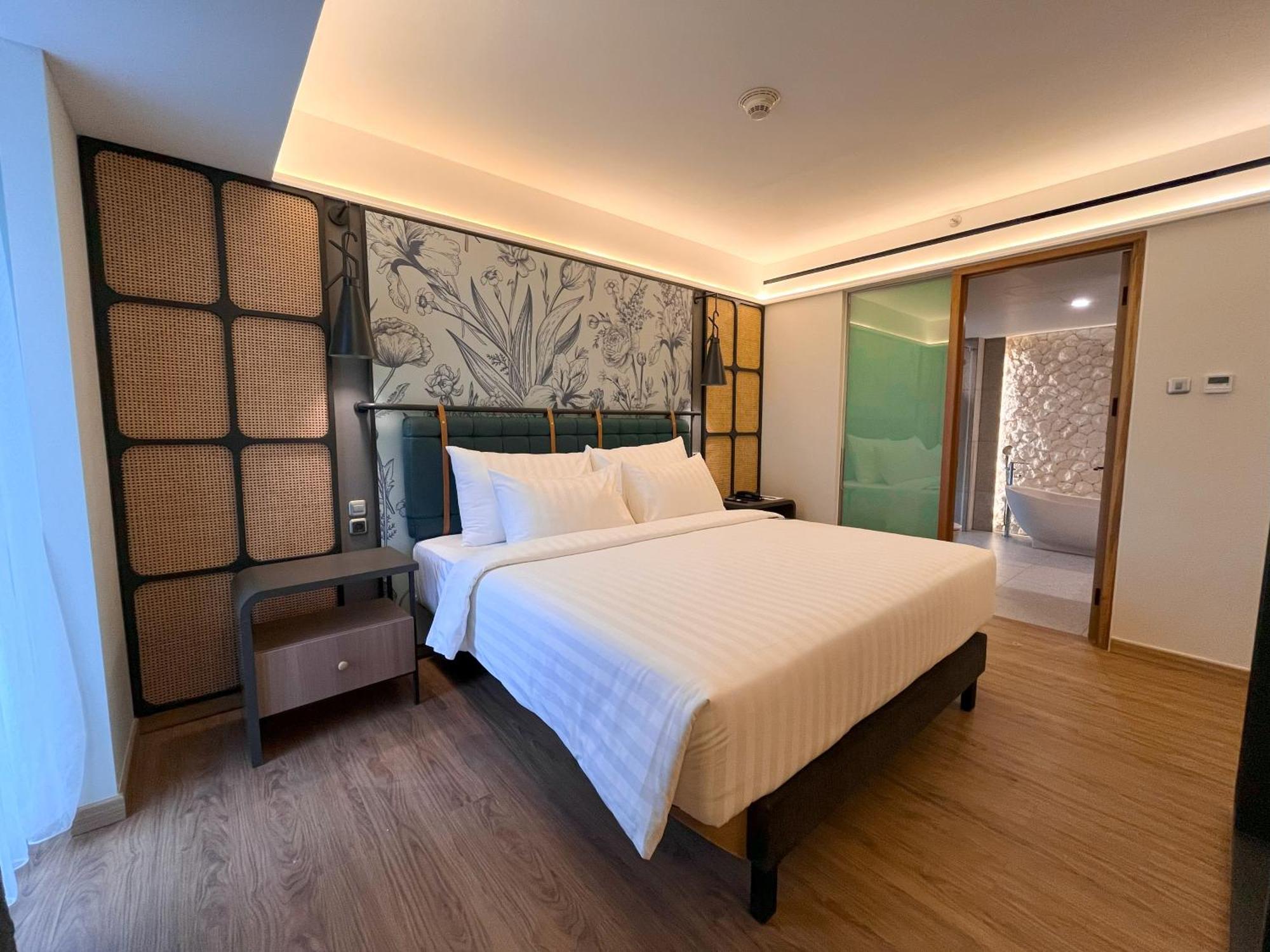 Luminor Seminyak - Bali Hotel Legian